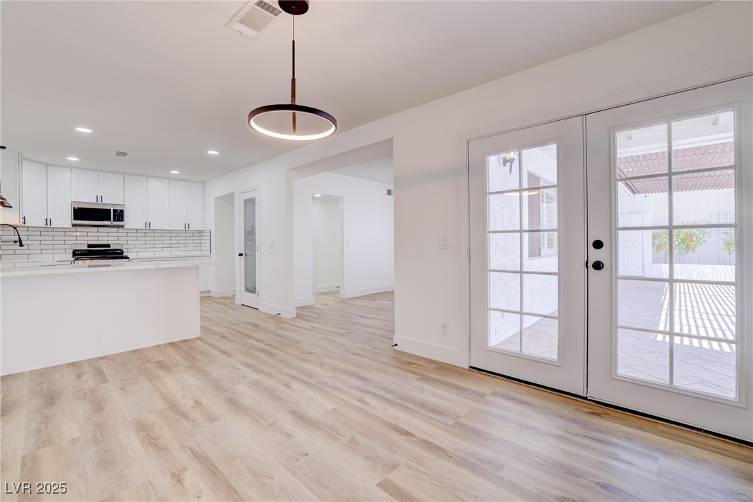 3511 Blackstone Street Property Photo 7
