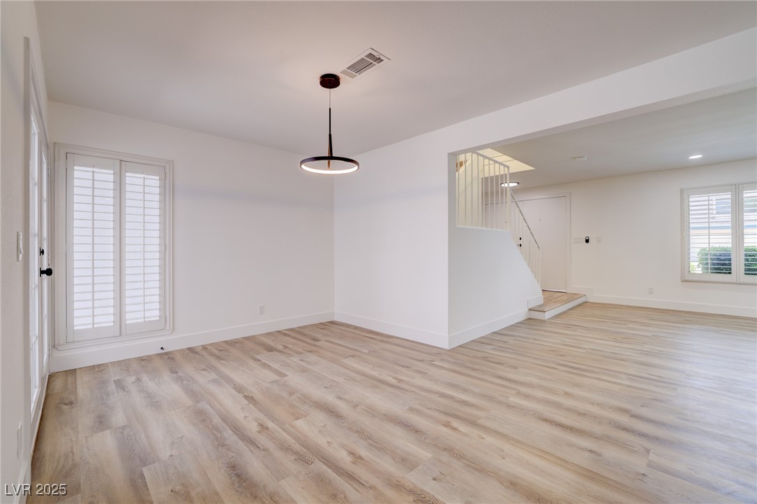 3511 Blackstone Street Property Photo 9