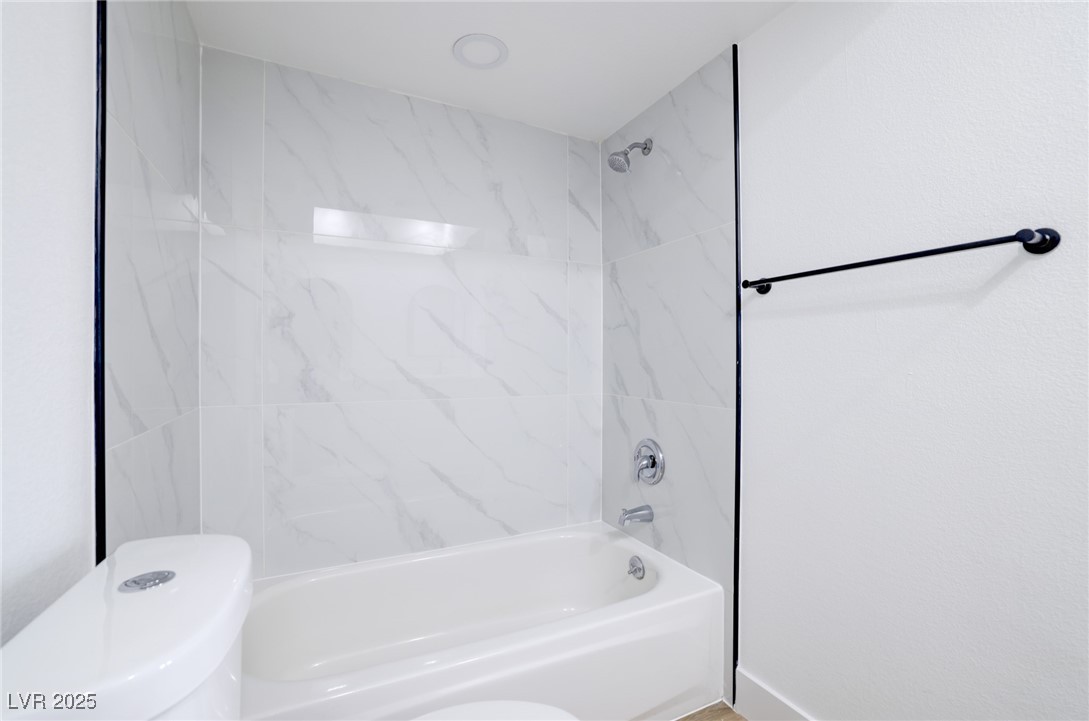 3511 Blackstone Street Property Photo 17