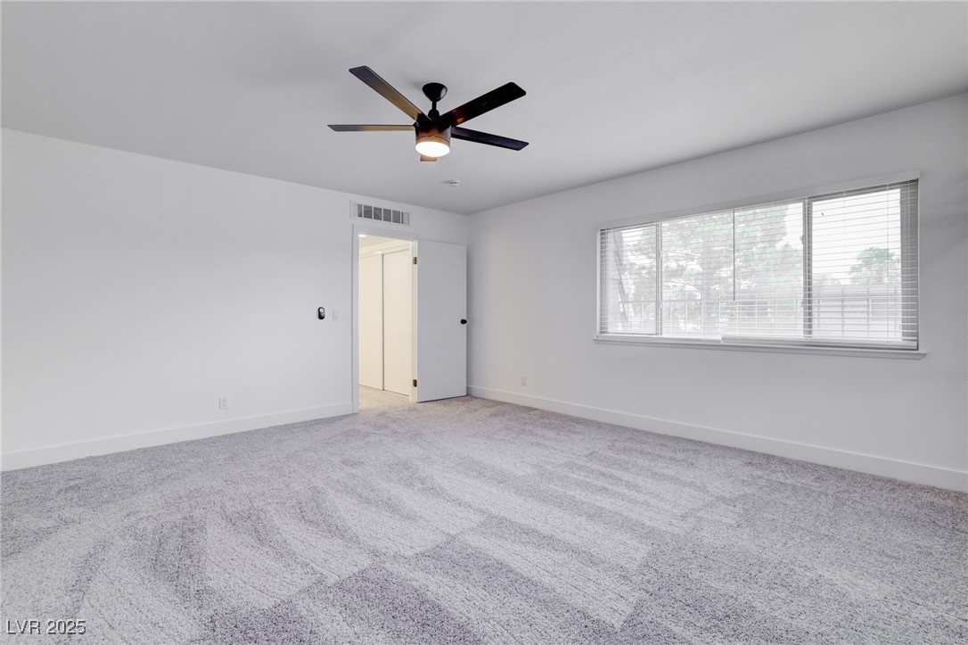 3511 Blackstone Street Property Photo 23