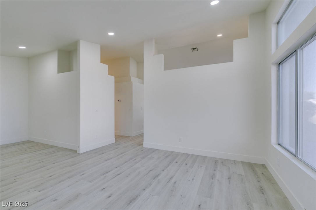 3721 Brentcove Drive Property Photo 11