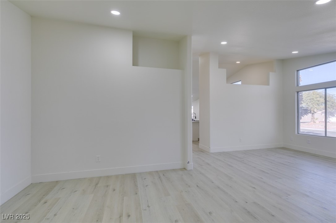 3721 Brentcove Drive Property Photo 14