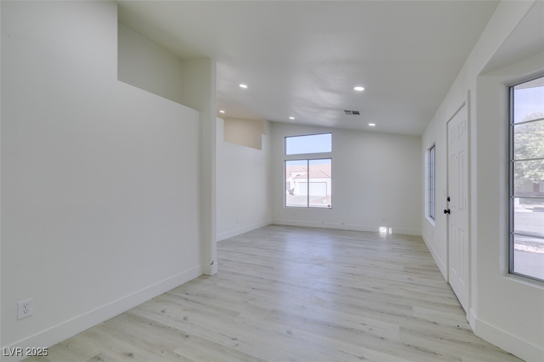 3721 Brentcove Drive Property Photo 15