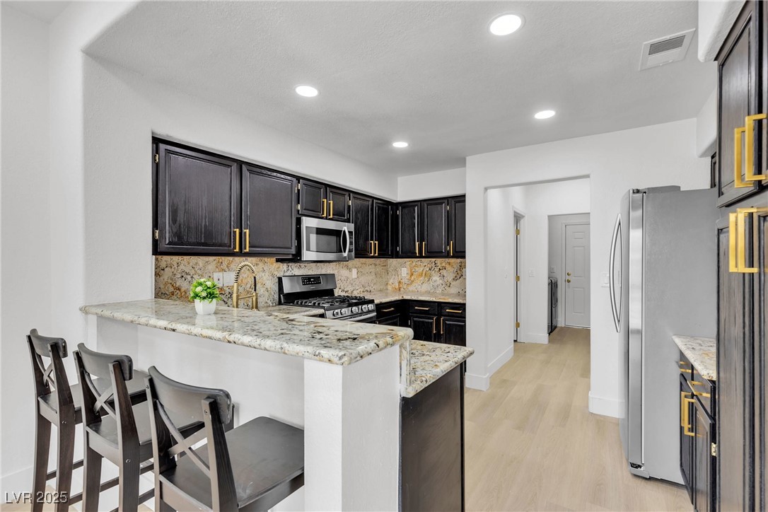 5325 La Patera Lane Property Photo 7