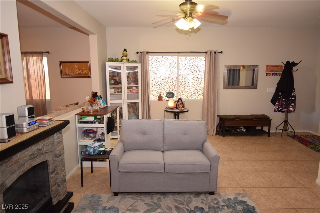 916 Echo Beach Avenue Property Photo 6
