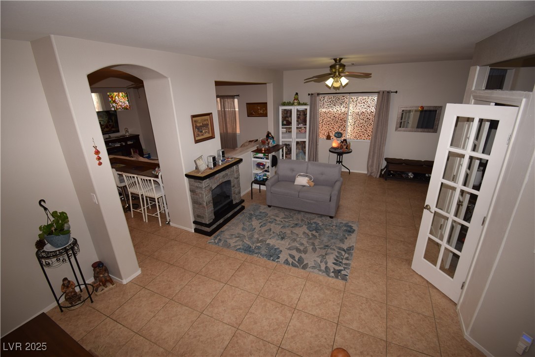 916 Echo Beach Avenue Property Photo 9