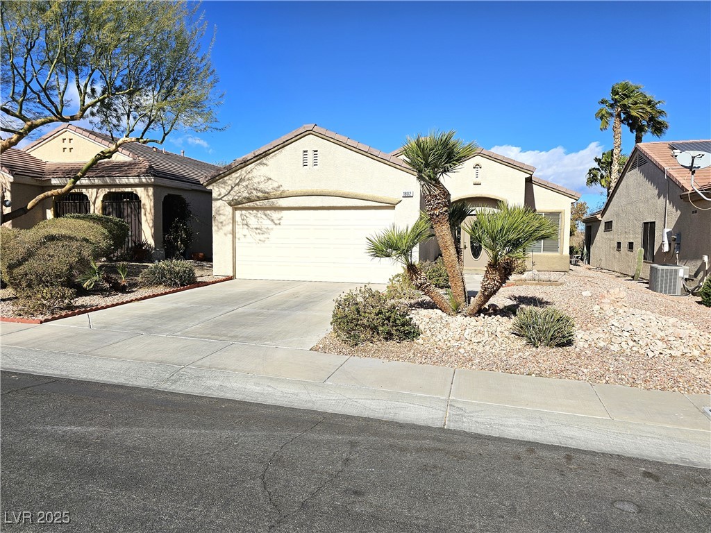 1802 Eagle Village Avenue Property Photo 2