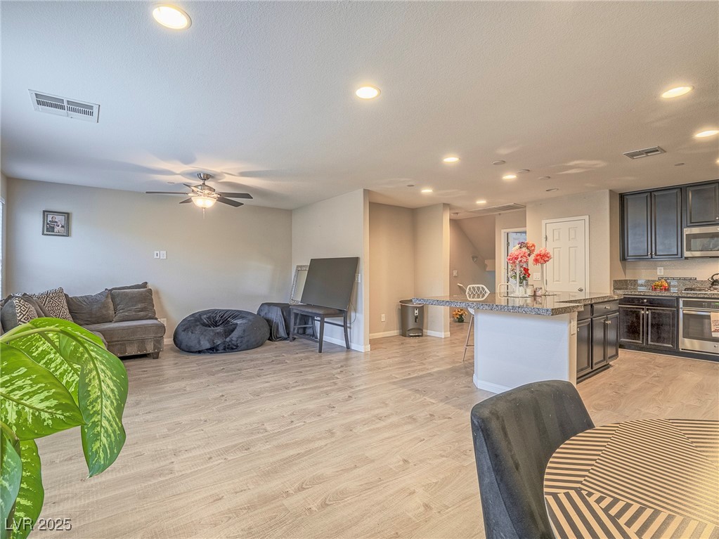 1525 Spiced Wine Avenue 19103 Property Photo 8