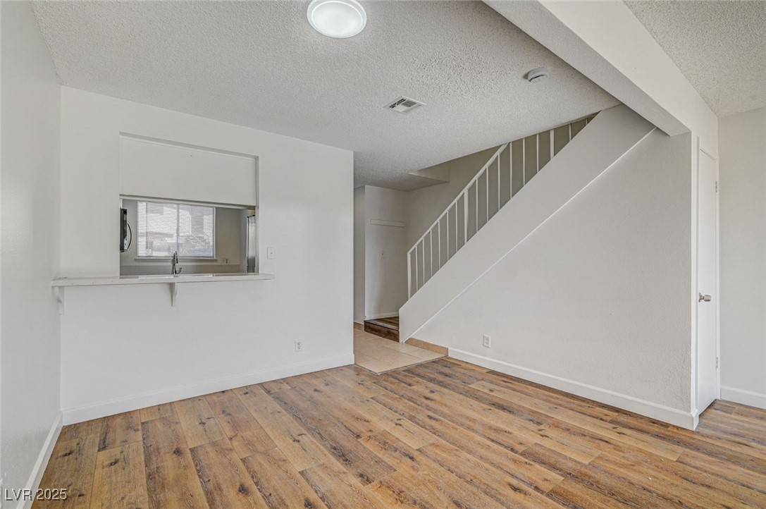 2333 Wooster Circle B Property Photo 14
