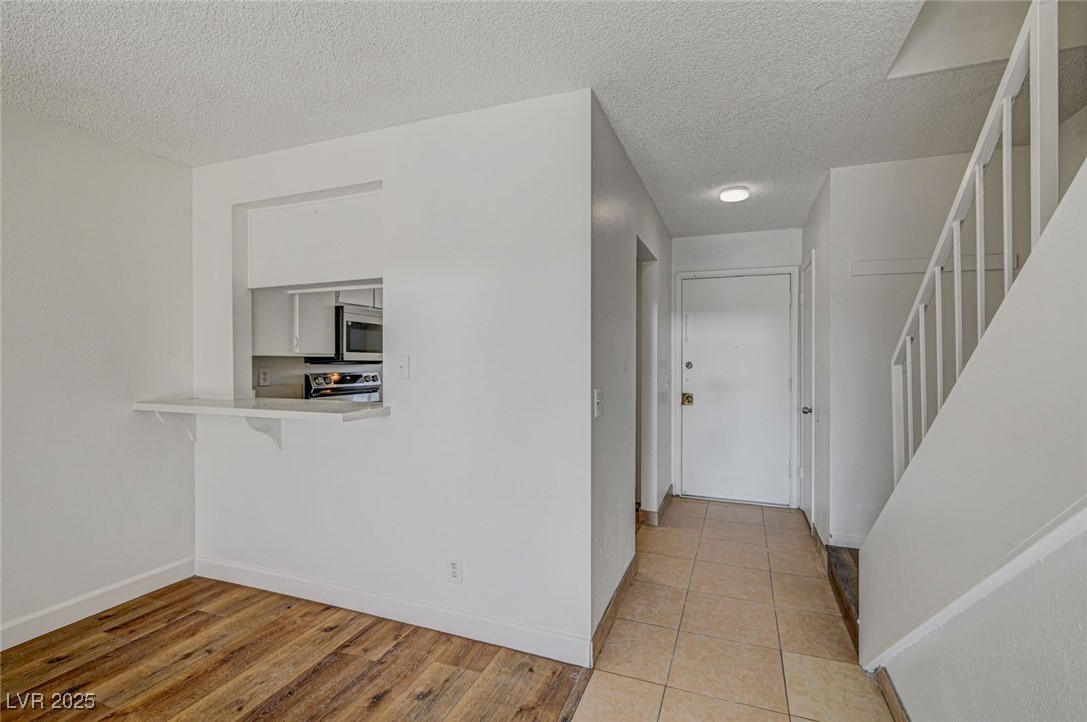 2333 Wooster Circle B Property Photo 16