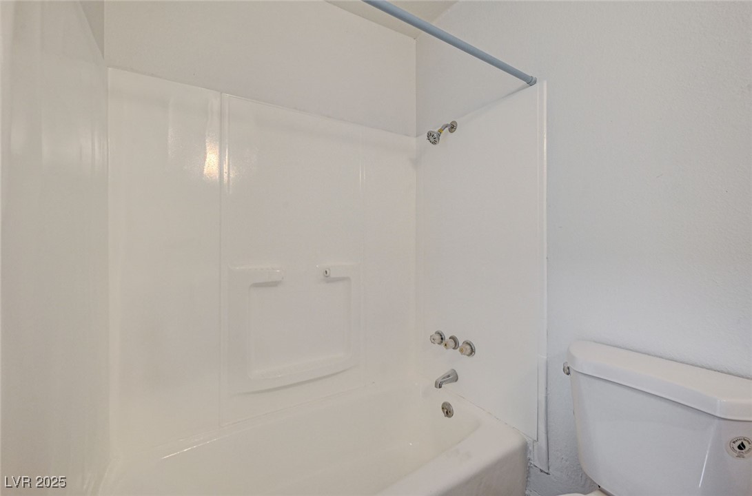 2333 Wooster Circle B Property Photo 37