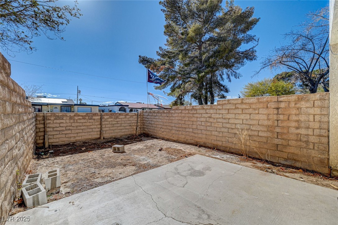 2333 Wooster Circle B Property Photo 42