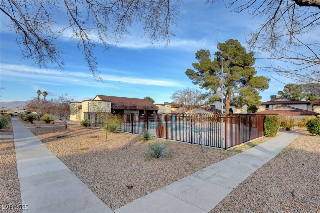 2333 Wooster Circle B Property Photo 49