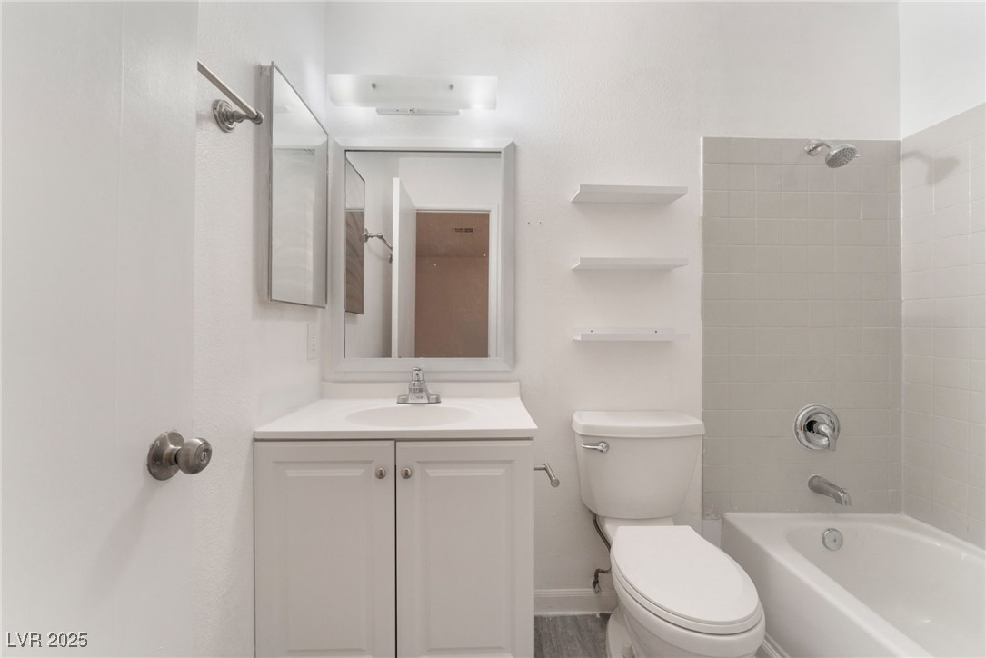 228 North Bruce Street D Property Photo 17