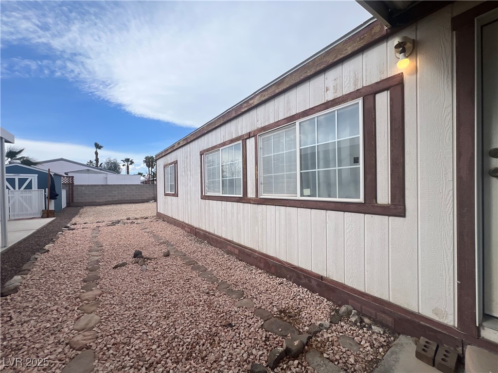 4575 Sandirose Way Property Photo 10