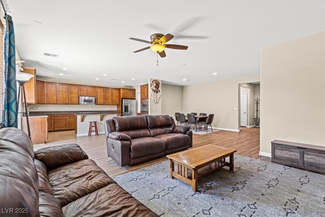 8140 Redbud Vine Street Property Photo 12