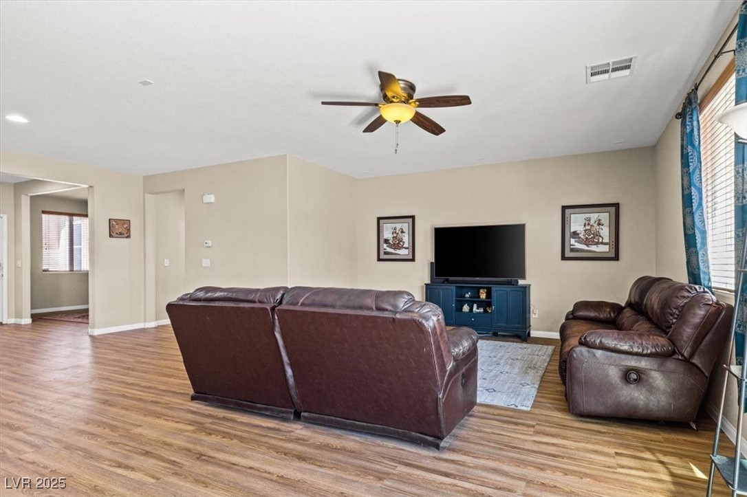 8140 Redbud Vine Street Property Photo 13