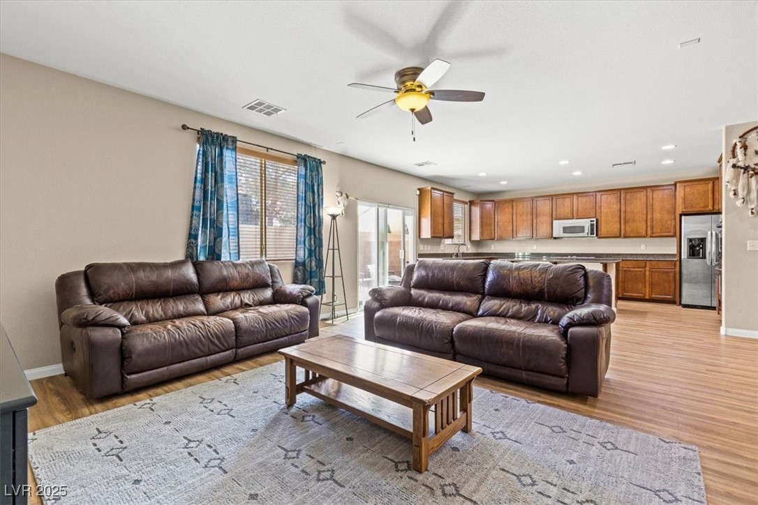 8140 Redbud Vine Street Property Photo 14