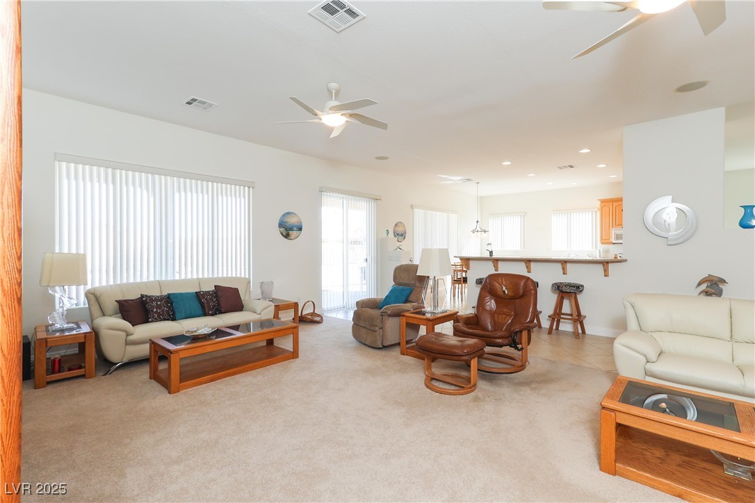 814 Lake Hill Drive Property Photo 3
