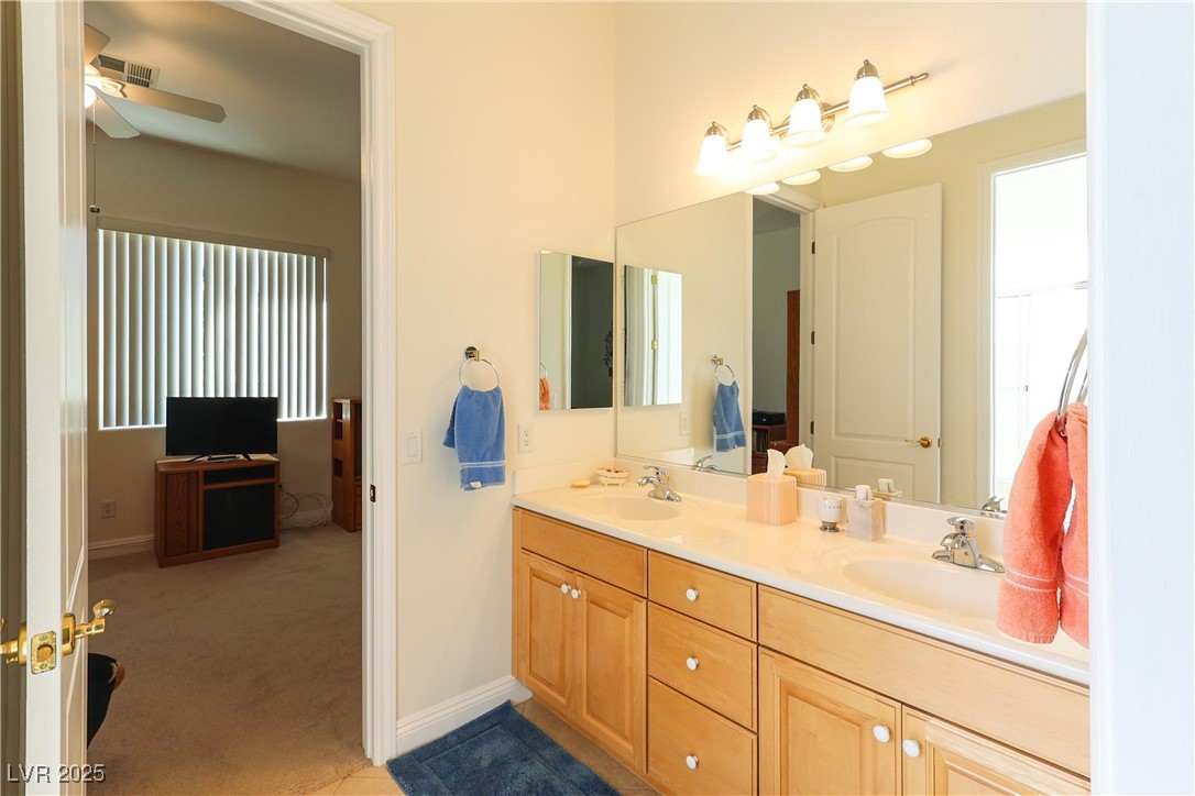 814 Lake Hill Drive Property Photo 18