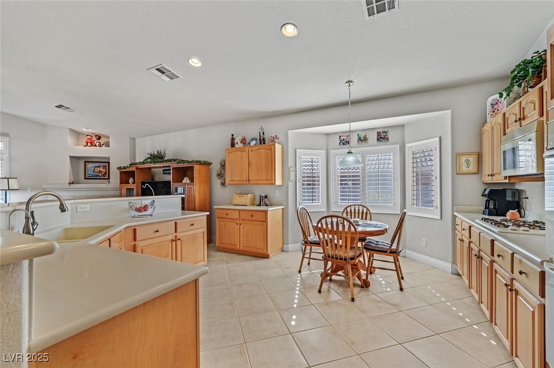 6710 Pyracantha Glen Court Property Photo 10