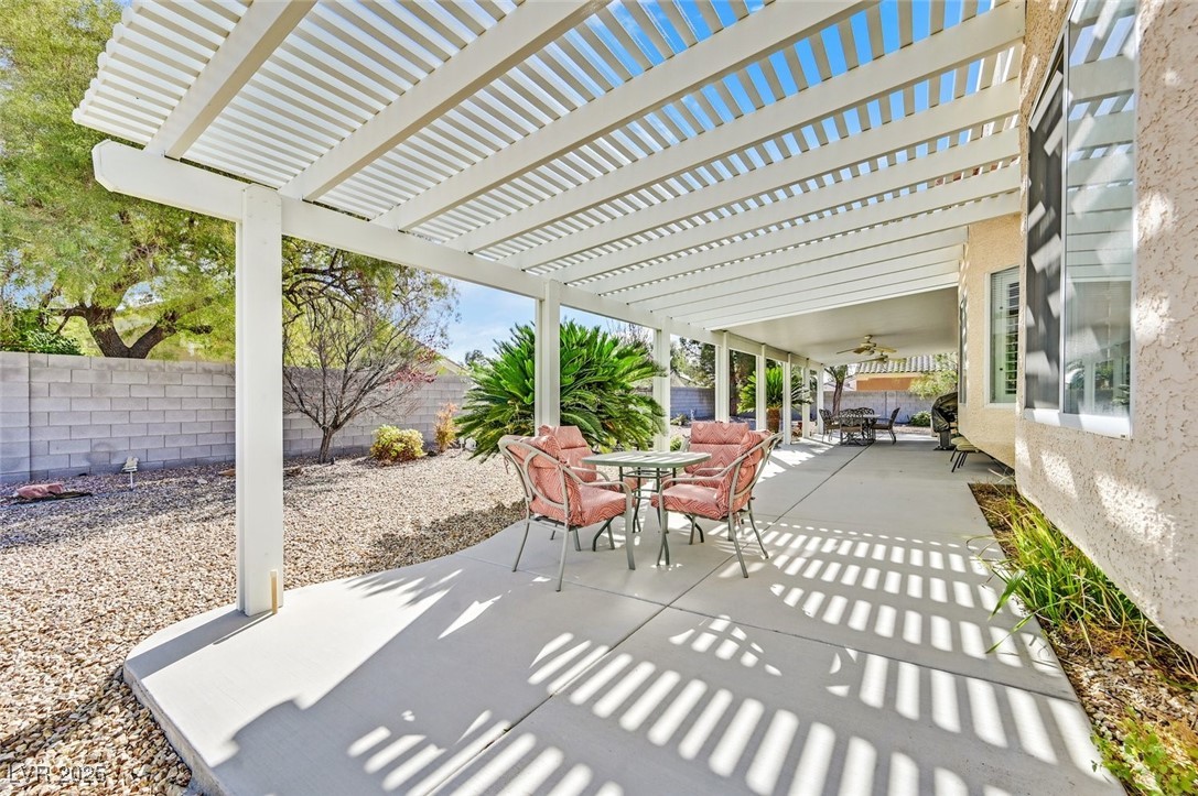 6710 Pyracantha Glen Court Property Photo 30