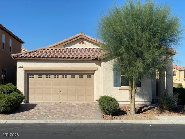 232 Garden Trellis Court Property Photo 1