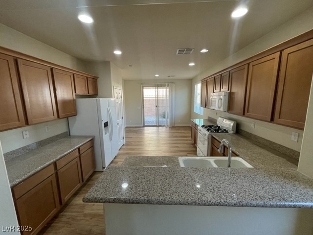 232 Garden Trellis Court Property Photo 6