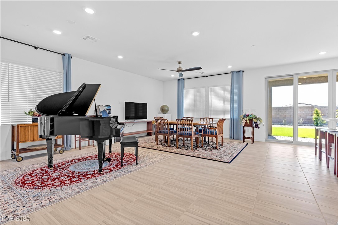 12125 Arrebol Avenue Property Photo 6