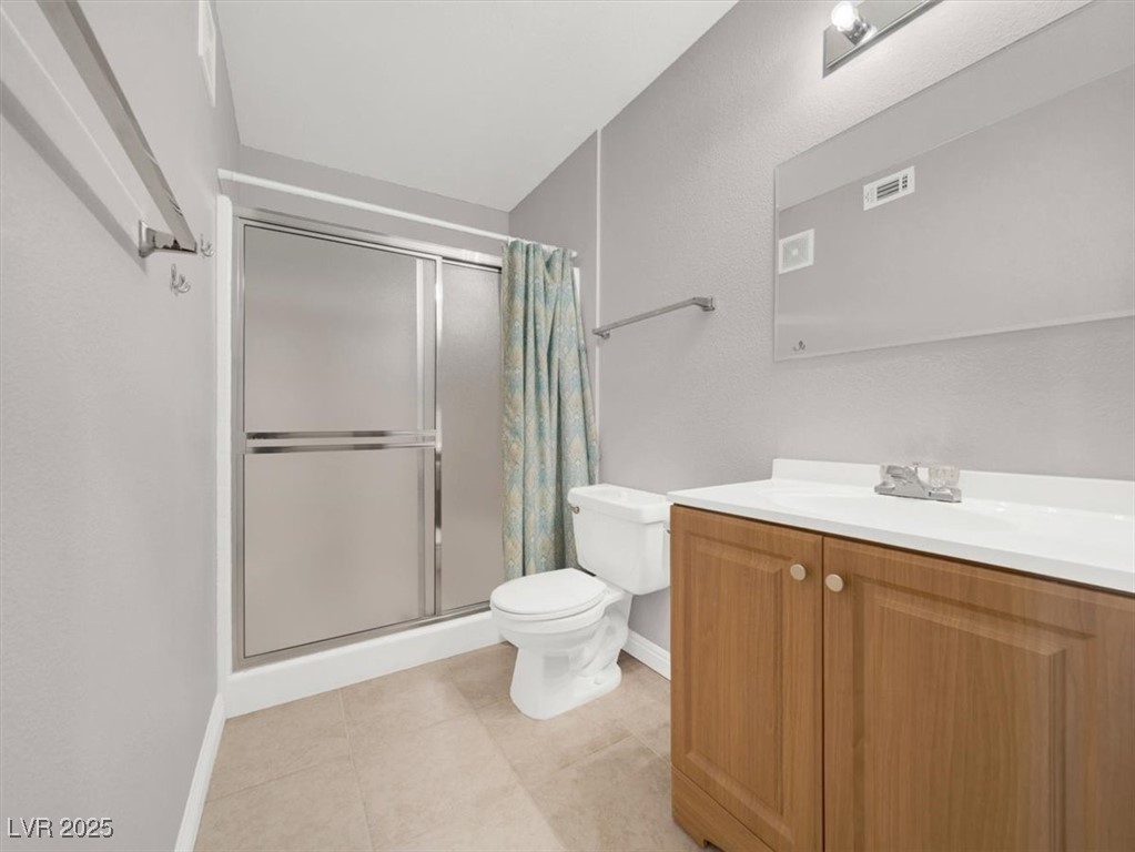 3425 East Russell Road 114 Property Photo 16