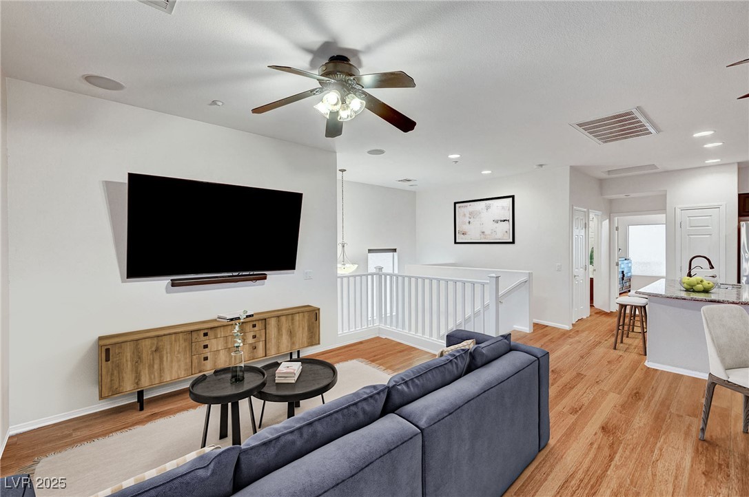 7873 Marbledoe Street Property Photo 6