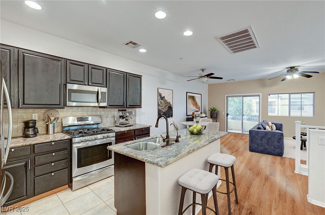 7873 Marbledoe Street Property Photo 14