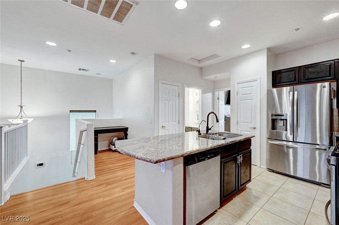 7873 Marbledoe Street Property Photo 16