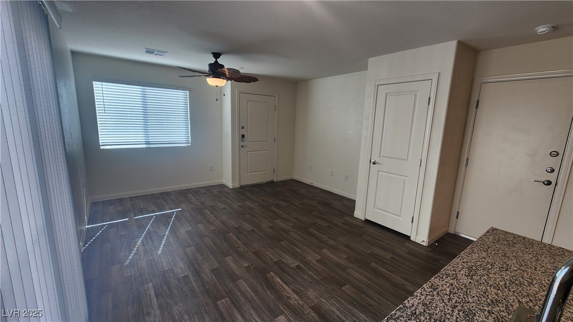 2734 Champagne Gold Avenue Property Photo 8