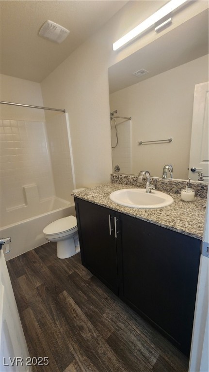 2734 Champagne Gold Avenue Property Photo 11