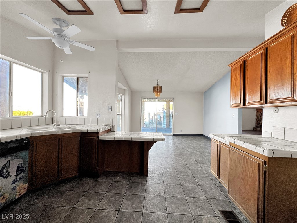 619 Mount Antero Way Property Photo 16