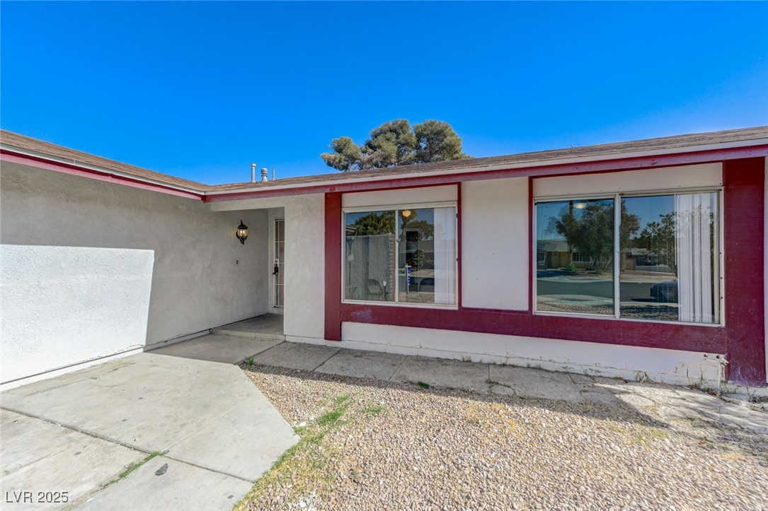 42 Del Amo Drive Property Photo 4