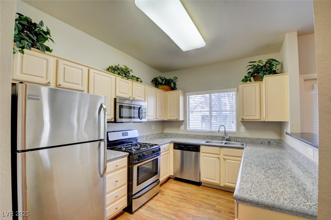 5250 South Rainbow Boulevard 2120 Property Photo 8