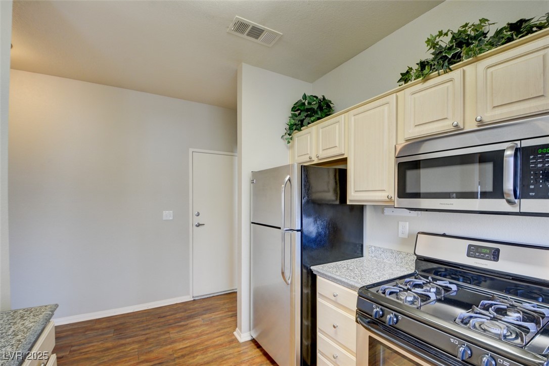 5250 South Rainbow Boulevard 2120 Property Photo 10