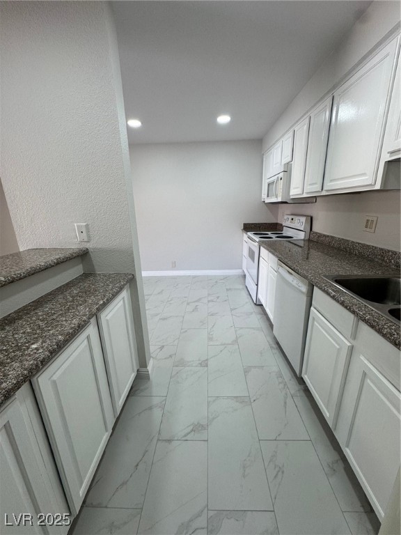 5241 River Glen Drive 184 Property Photo 7