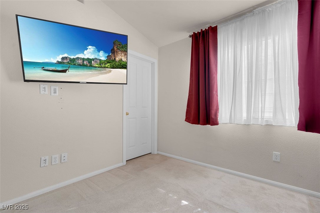 8426 Sluman Court Property Photo 39