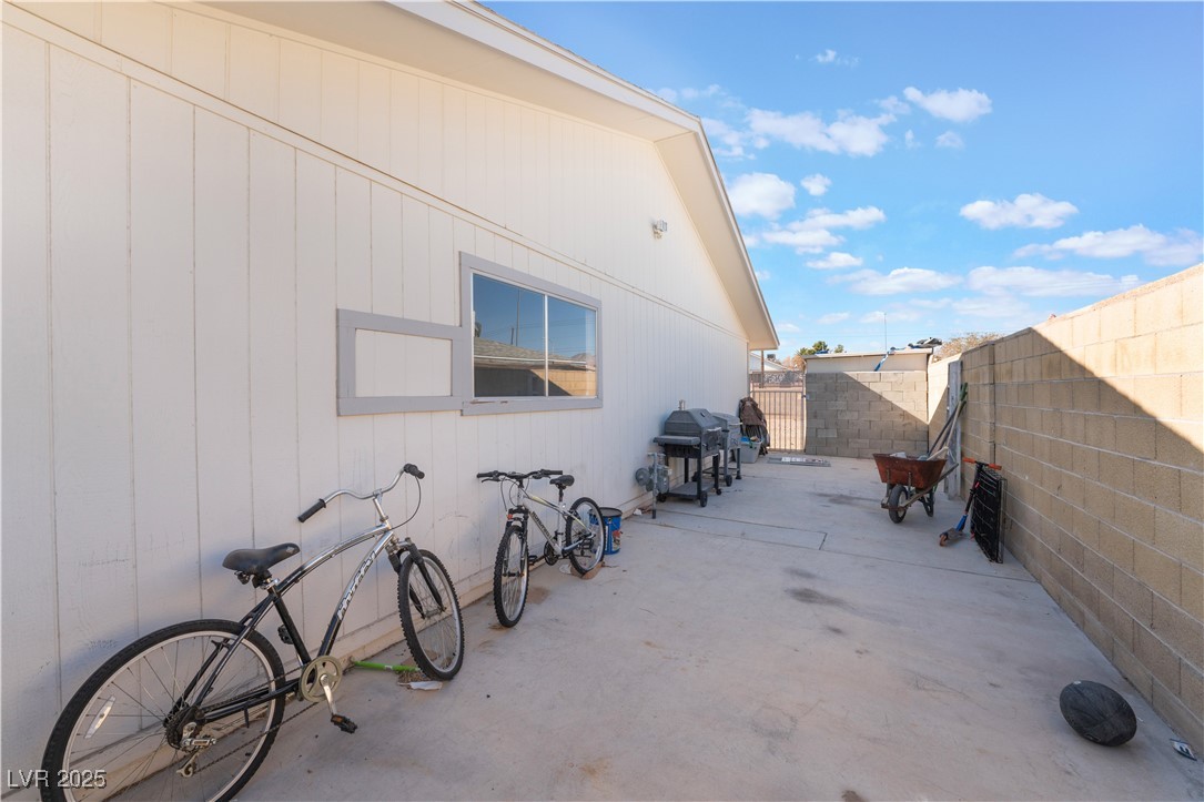 212 Huntly Road Property Photo 2
