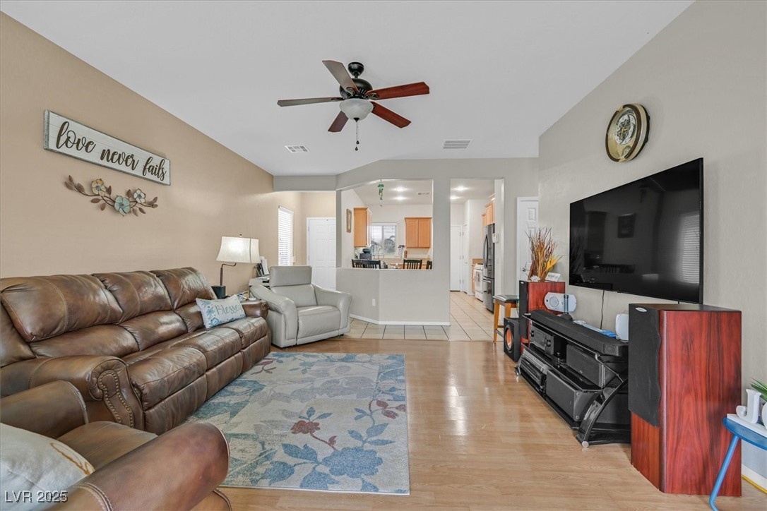 6144 Corbin Avenue Property Photo 6