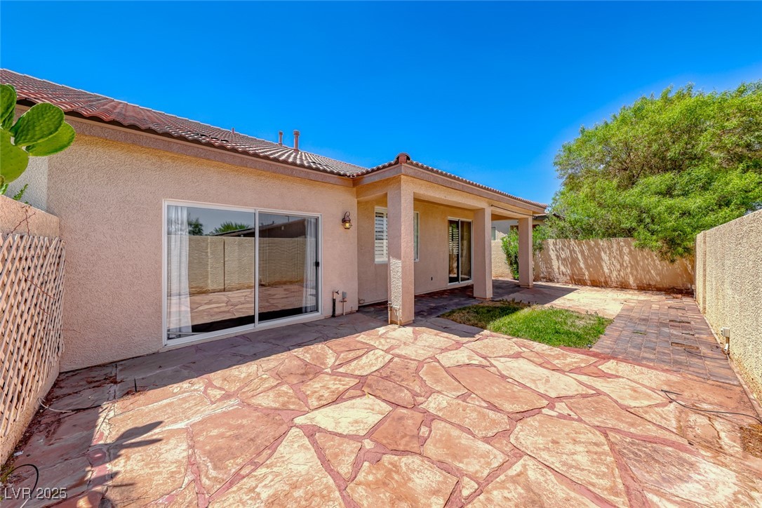 5952 Long Bay Street Property Photo 15