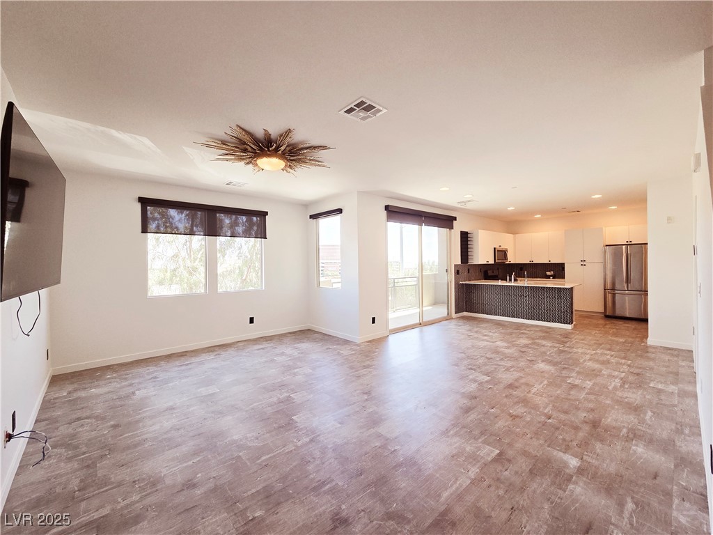 11231 Hidden Peak Avenue 210 Property Photo 4