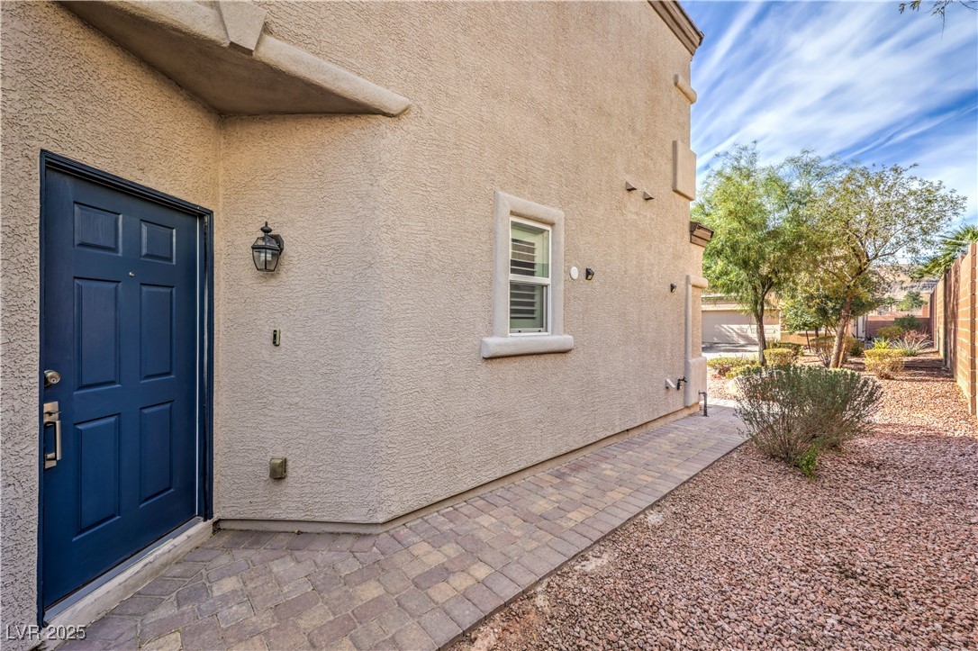 6206 Clapton Way Property Photo 2