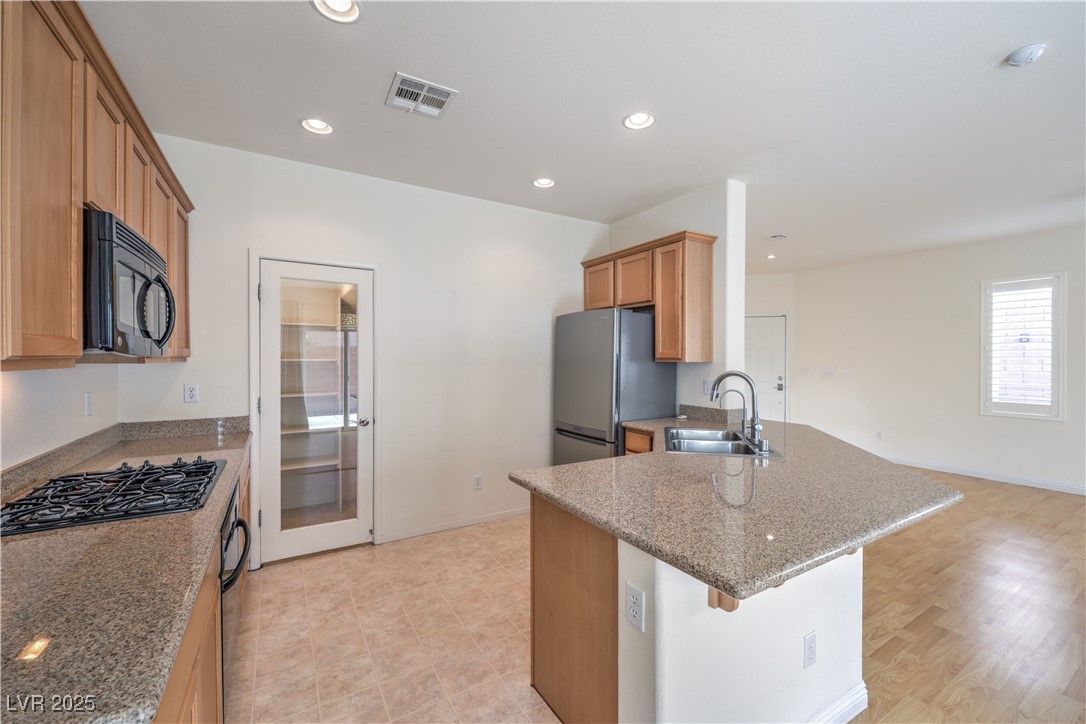 6206 Clapton Way Property Photo 5