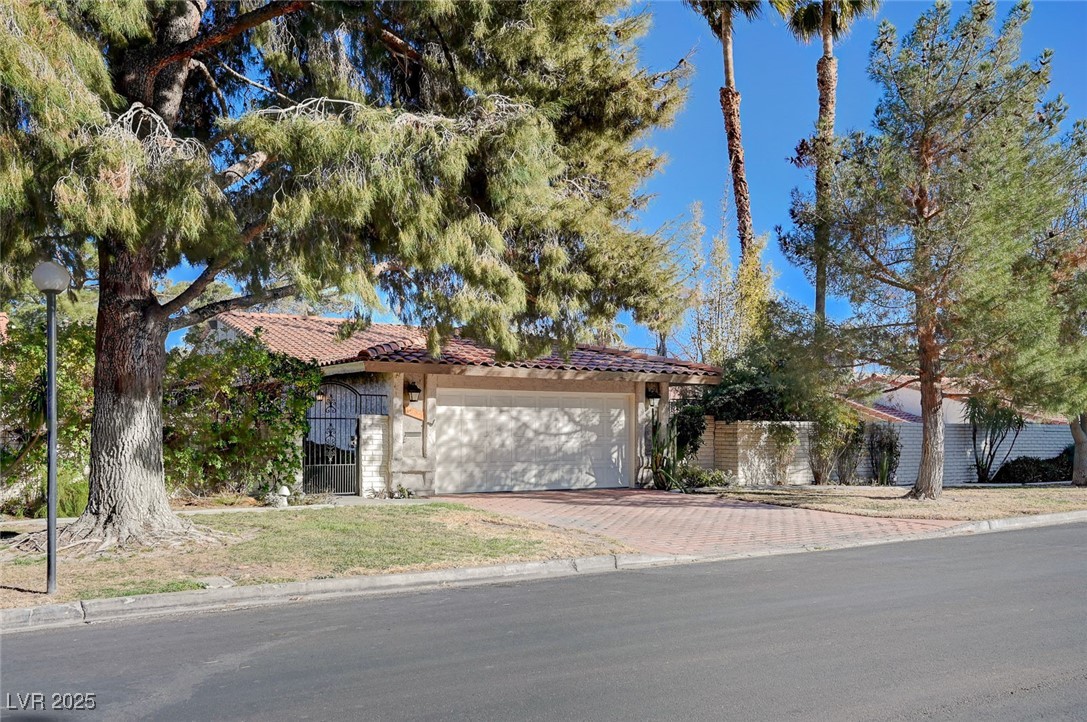1905 Calle De Espana Property Photo 3