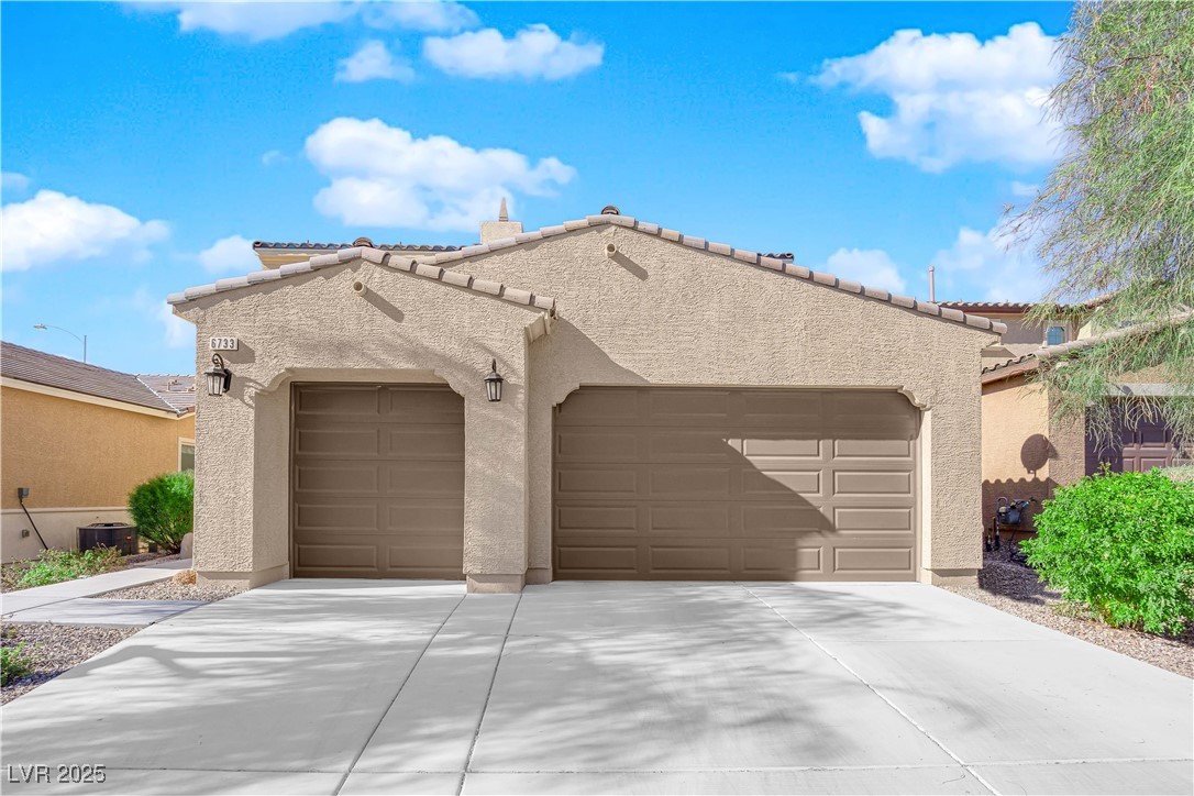 6733 Fast Brook Court Property Photo 2