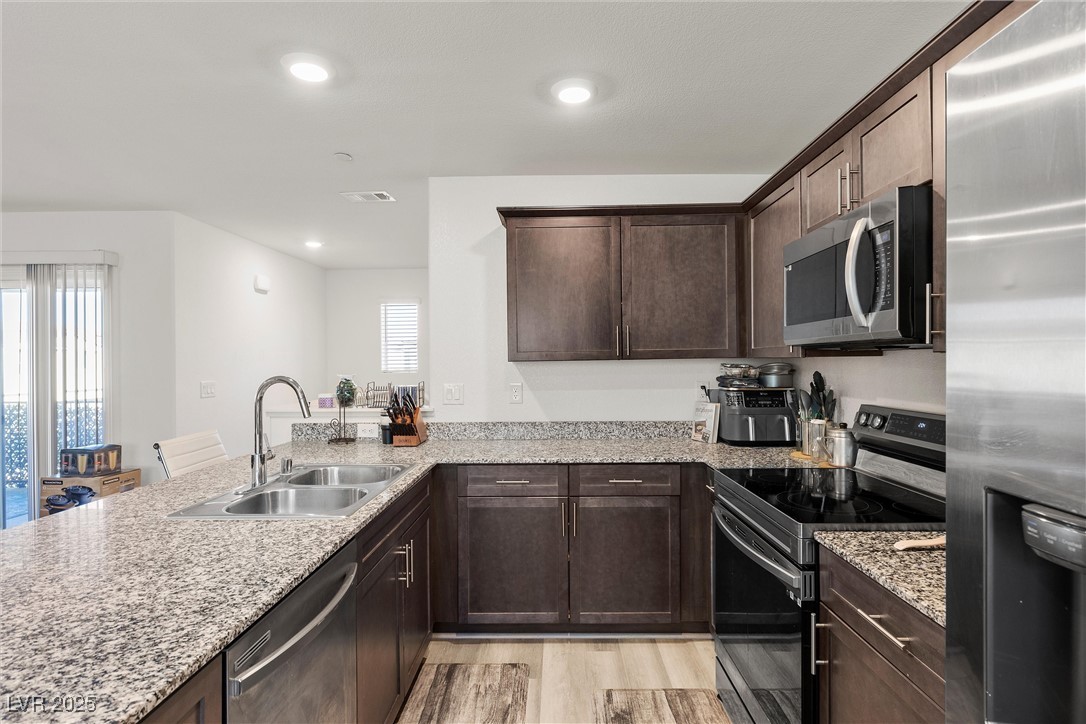 6855 Evening Orchid Street Property Photo 13